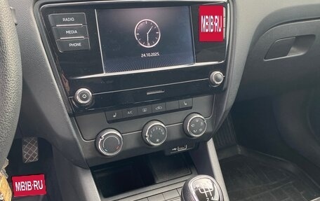 Skoda Octavia, 2018 год, 1 500 000 рублей, 13 фотография