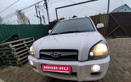 Hyundai Tucson III, 2008 год, 990 000 рублей, 21 фотография