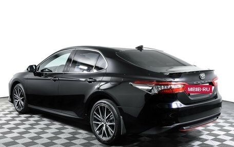 Toyota Camry, 2022 год, 3 729 000 рублей, 7 фотография