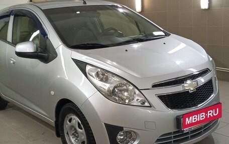 Chevrolet Spark III, 2013 год, 730 000 рублей, 1 фотография