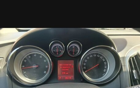 Opel Astra J, 2010 год, 650 000 рублей, 6 фотография