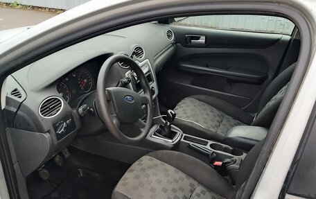 Ford Focus II рестайлинг, 2006 год, 280 000 рублей, 2 фотография