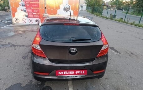 Hyundai Solaris II рестайлинг, 2014 год, 850 000 рублей, 2 фотография