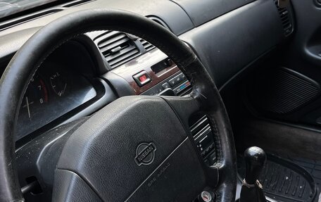 Nissan Maxima IV, 1995 год, 140 000 рублей, 6 фотография