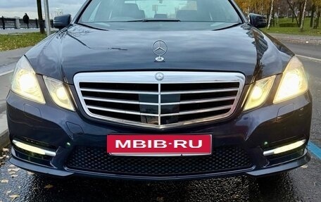 Mercedes-Benz E-Класс, 2012 год, 1 850 000 рублей, 3 фотография
