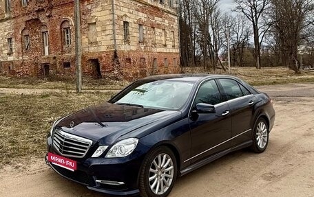 Mercedes-Benz E-Класс, 2012 год, 1 850 000 рублей, 7 фотография