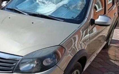 Renault Sandero I, 2012 год, 570 000 рублей, 4 фотография