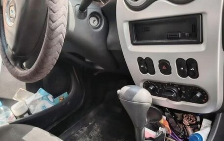 Renault Sandero I, 2012 год, 570 000 рублей, 8 фотография