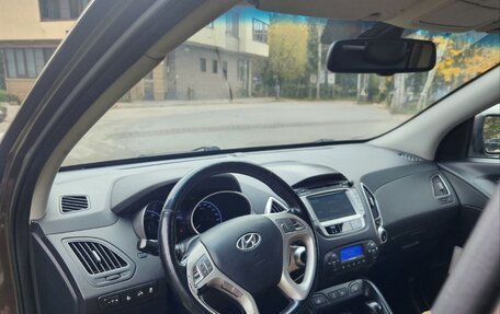 Hyundai ix35 I рестайлинг, 2013 год, 1 500 000 рублей, 7 фотография