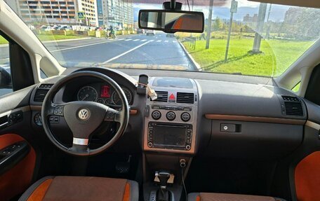 Volkswagen Touran III, 2007 год, 620 000 рублей, 4 фотография