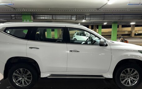Mitsubishi Pajero Sport III рестайлинг, 2019 год, 3 300 000 рублей, 8 фотография