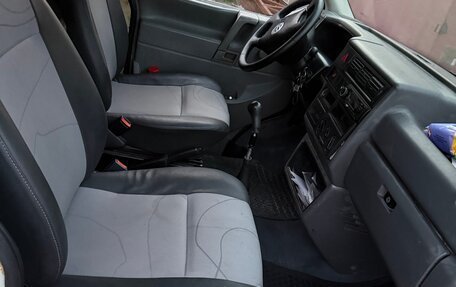 Volkswagen Transporter T4, 2000 год, 620 000 рублей, 8 фотография