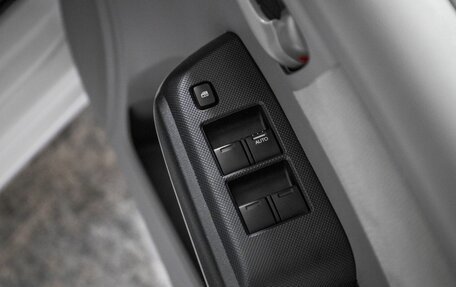 Honda Insight II рестайлинг, 2010 год, 960 000 рублей, 15 фотография