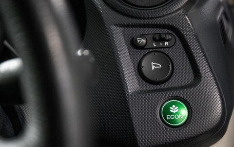 Honda Insight II рестайлинг, 2010 год, 960 000 рублей, 13 фотография