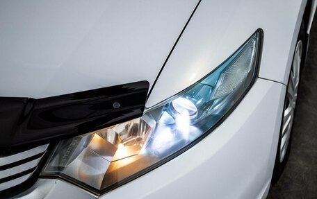 Honda Insight II рестайлинг, 2010 год, 960 000 рублей, 19 фотография