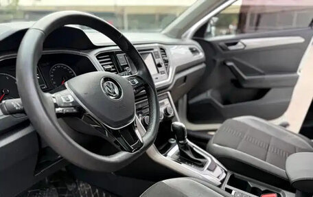 Volkswagen T-Roc I, 2022 год, 1 415 555 рублей, 11 фотография