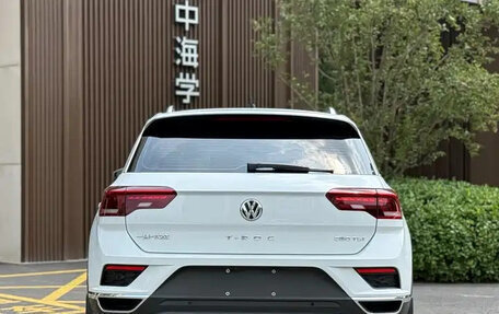 Volkswagen T-Roc I, 2022 год, 1 415 555 рублей, 5 фотография