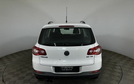 Volkswagen Tiguan I, 2010 год, 850 000 рублей, 3 фотография