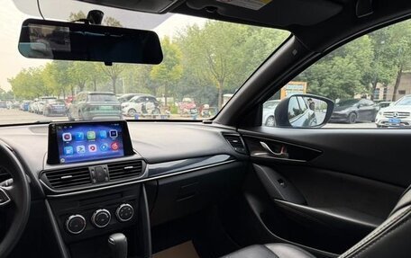 Mazda CX-4, 2021 год, 1 900 000 рублей, 17 фотография