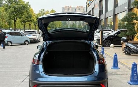 Mazda CX-4, 2021 год, 1 900 000 рублей, 29 фотография