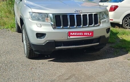 Jeep Grand Cherokee, 2011 год, 2 070 000 рублей, 2 фотография