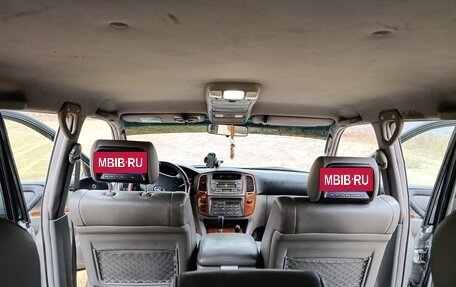 Toyota Land Cruiser 100 рестайлинг 2, 1998 год, 1 790 000 рублей, 4 фотография