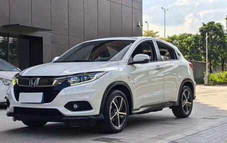 Honda Vezel, 2022 год, 1 228 000 рублей, 1 фотография