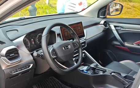 Geely Coolray I, 2022 год, 1 050 000 рублей, 10 фотография