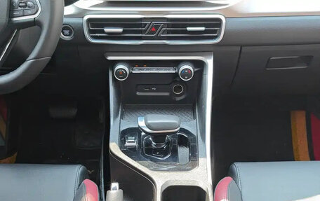 Geely Coolray I, 2022 год, 1 050 000 рублей, 21 фотография