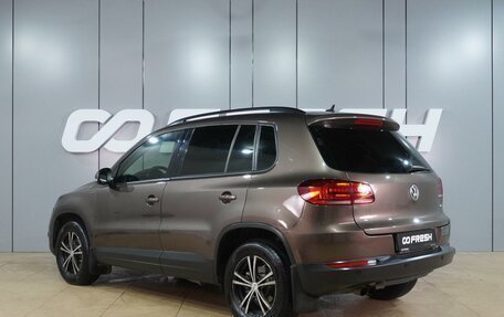 Volkswagen Tiguan I, 2015 год, 1 399 000 рублей, 2 фотография