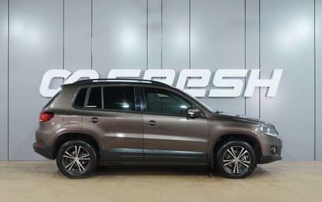 Volkswagen Tiguan I, 2015 год, 1 399 000 рублей, 5 фотография