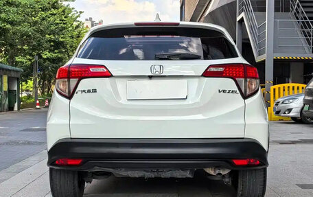 Honda Vezel, 2022 год, 1 228 000 рублей, 5 фотография