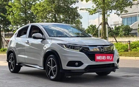 Honda Vezel, 2022 год, 1 228 000 рублей, 3 фотография