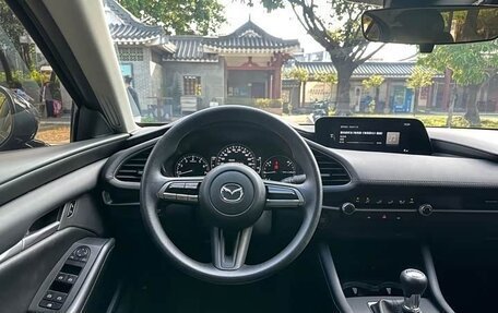 Mazda 3, 2022 год, 1 320 000 рублей, 17 фотография