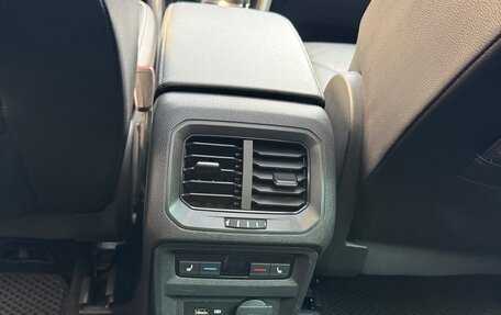 Volkswagen Tiguan II, 2018 год, 3 150 000 рублей, 15 фотография