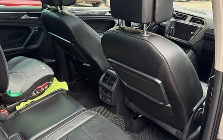 Volkswagen Tiguan II, 2018 год, 3 150 000 рублей, 13 фотография