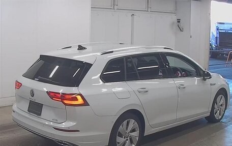 Volkswagen Golf VIII, 2022 год, 1 580 000 рублей, 3 фотография