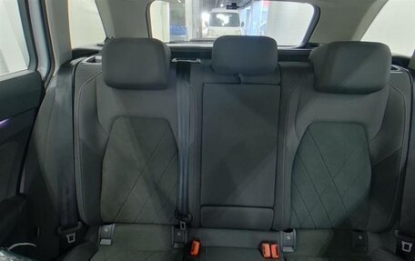 Volkswagen Golf VIII, 2022 год, 1 580 000 рублей, 6 фотография