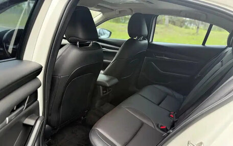 Mazda 3, 2022 год, 1 240 000 рублей, 13 фотография