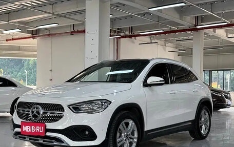 Mercedes-Benz GLA, 2022 год, 1 960 000 рублей, 1 фотография