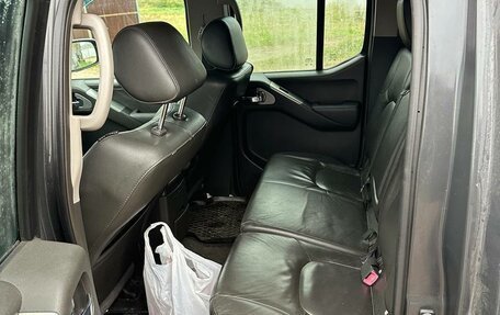 Nissan Navara (Frontier), 2007 год, 800 000 рублей, 6 фотография