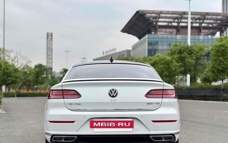 Volkswagen Passat CC, 2021 год, 2 120 000 рублей, 5 фотография