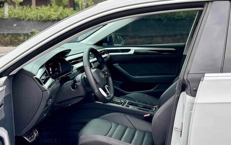 Volkswagen Passat CC, 2021 год, 2 120 000 рублей, 11 фотография