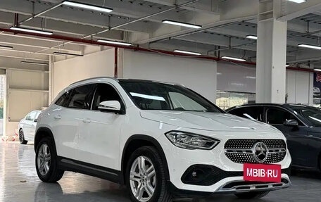 Mercedes-Benz GLA, 2022 год, 1 960 000 рублей, 3 фотография