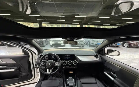 Mercedes-Benz GLA, 2022 год, 1 960 000 рублей, 10 фотография