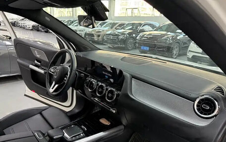 Mercedes-Benz GLA, 2022 год, 1 960 000 рублей, 14 фотография