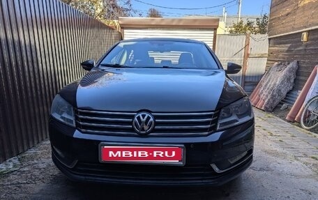 Volkswagen Passat B7, 2011 год, 955 000 рублей, 1 фотография