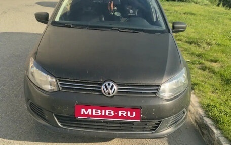 Volkswagen Polo VI (EU Market), 2013 год, 550 000 рублей, 1 фотография