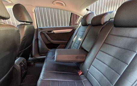 Volkswagen Passat B7, 2011 год, 955 000 рублей, 2 фотография