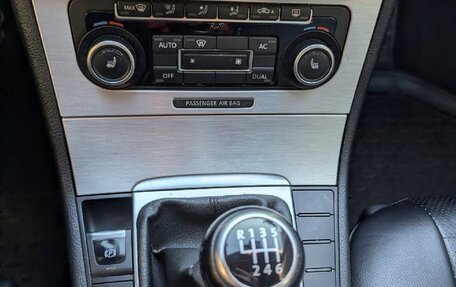Volkswagen Passat B7, 2011 год, 955 000 рублей, 11 фотография